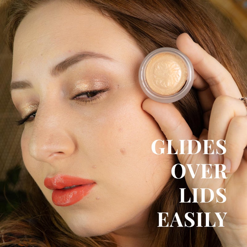 Paul & Joe Sparkling Eye Shadow, Iridescent Eye Glitter with a Buildable Pop of Color, Hydrating Eye Makeup with Dewy Effect, Smooth Gel Application, Sparkling Nude Ivory, 01 En Point, 0.21 oz - Image 2